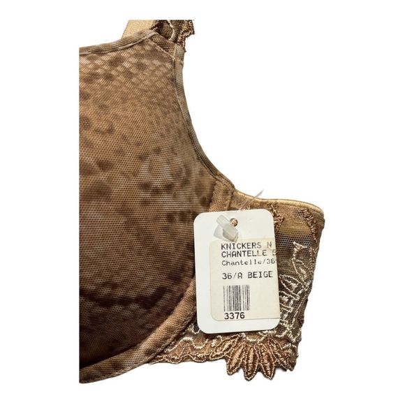 Cute Chantelle Bra - Picture 2 of 2